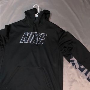 Men’s Nike sweatshirt